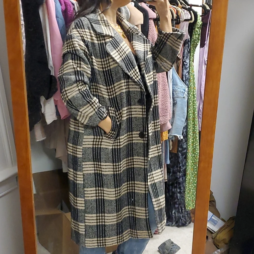 Spring Coat - Picture 2 of 4